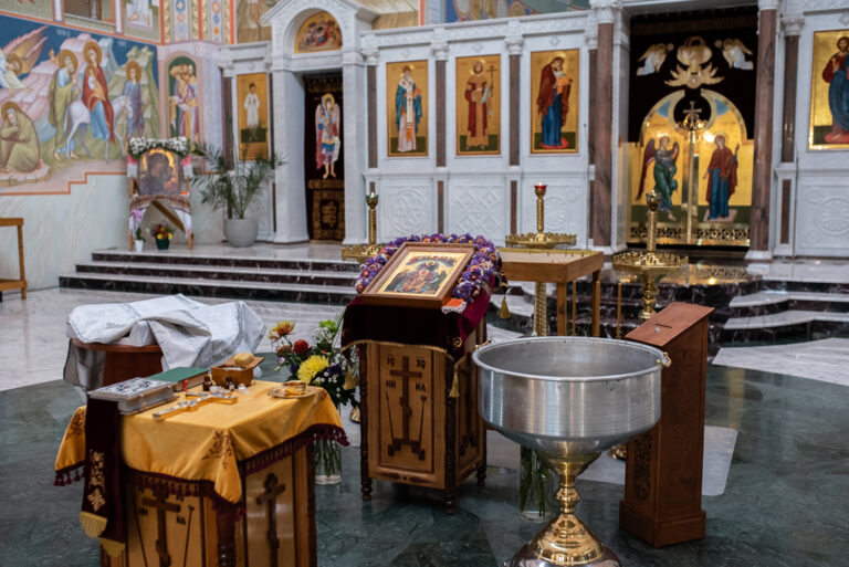 Chrzest w cerkwi fotografia reportażowa Warszawa