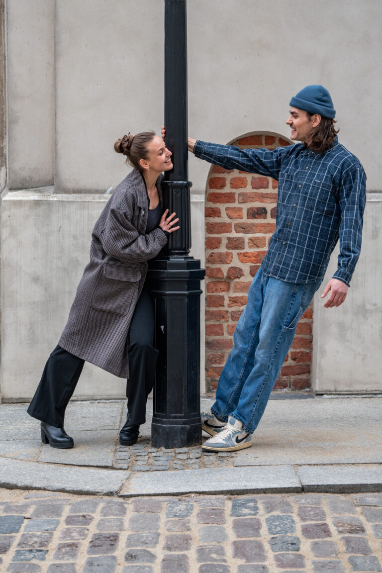 Para zakochanych na Starym Mieście